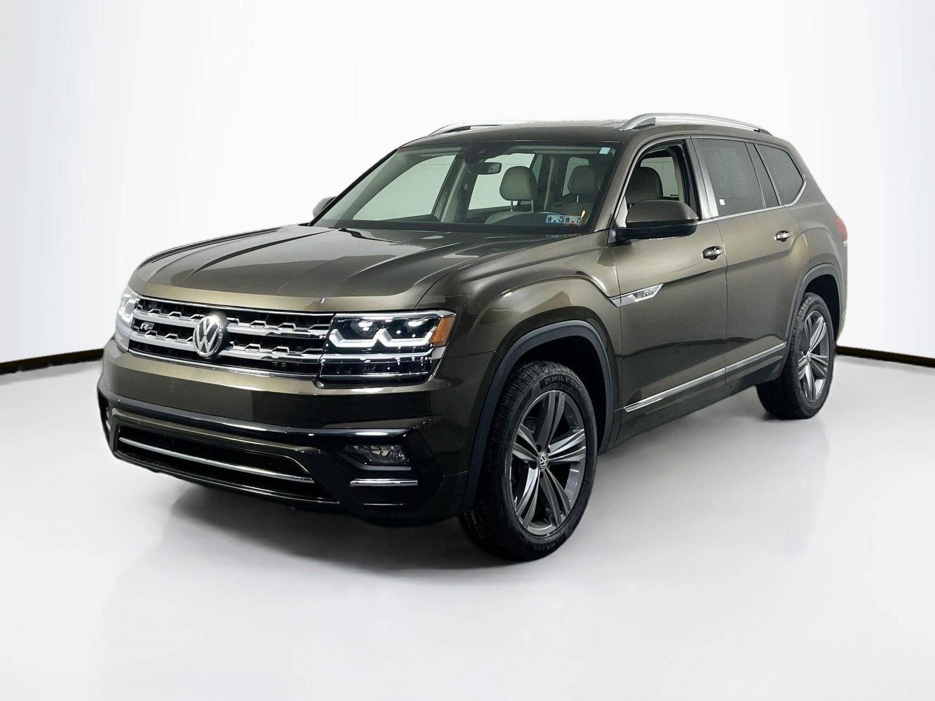 VOLKSWAGEN ATLAS 2019 1V2XR2CA7KC515517 image