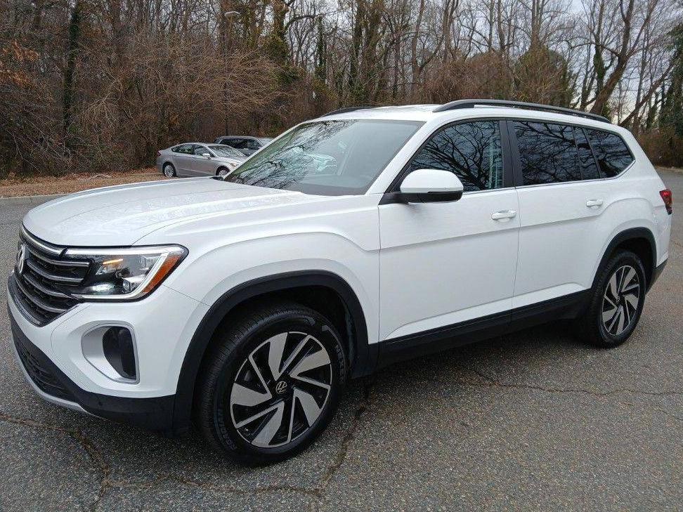 VOLKSWAGEN ATLAS 2024 1V2WR2CA2RC527984 image