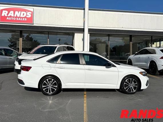 VOLKSWAGEN JETTA 2023 3VWAM7BU3PM030938 image