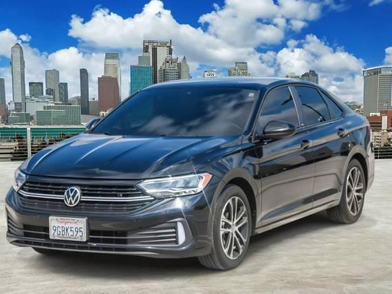 VOLKSWAGEN JETTA 2023 3VWBM7BU3PM017935 image