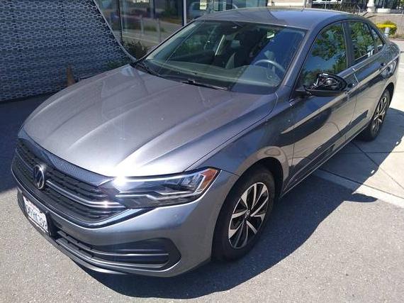 VOLKSWAGEN JETTA 2023 3VW5M7BU6PM018557 image