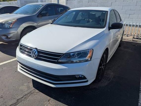 VOLKSWAGEN JETTA 2016 3VWD17AJ5GM245590 image