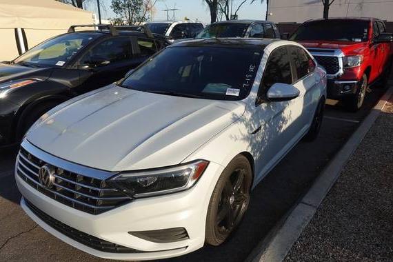 VOLKSWAGEN JETTA 2019 3VWE57BU1KM018889 image