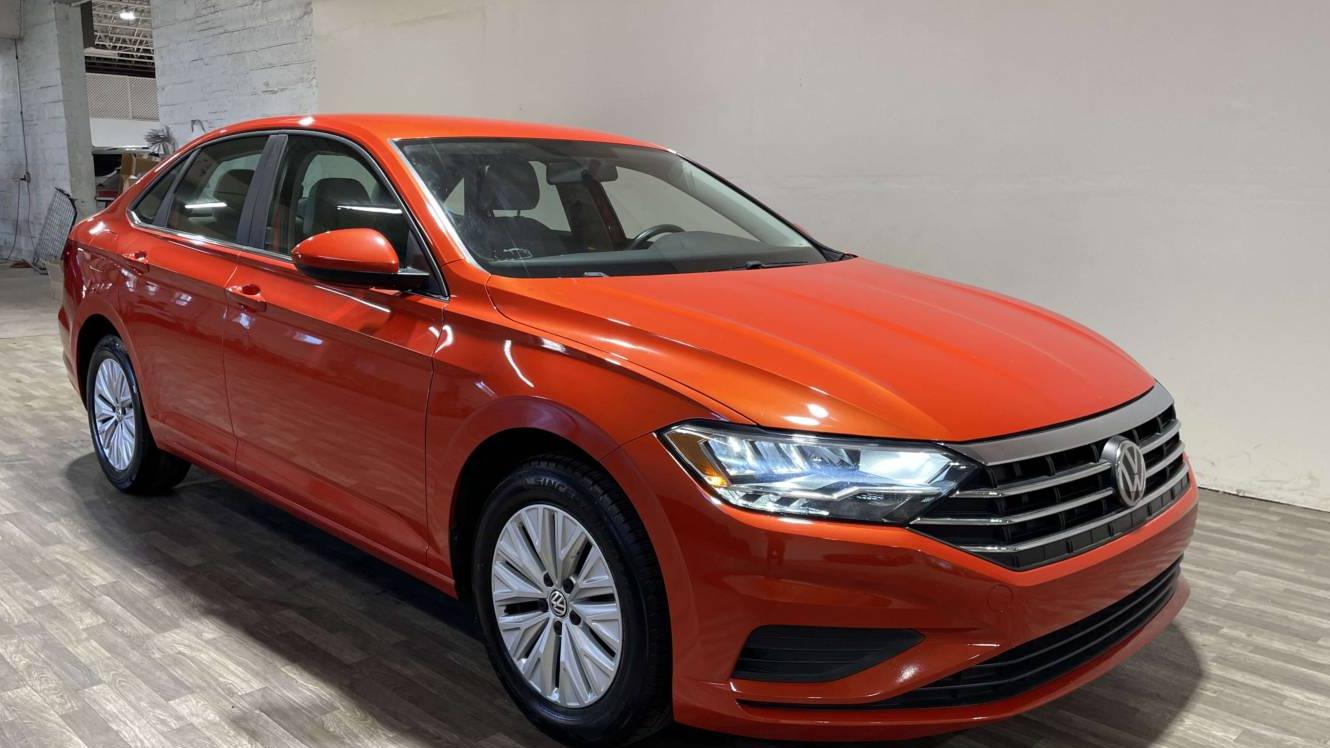 VOLKSWAGEN JETTA 2019 3VWC57BU8KM110928 image