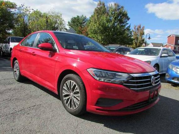 VOLKSWAGEN JETTA 2019 3VWC57BU3KM056874 image VOLKSWAGEN JETTA 2019 3VWC57BU3KM056874 image