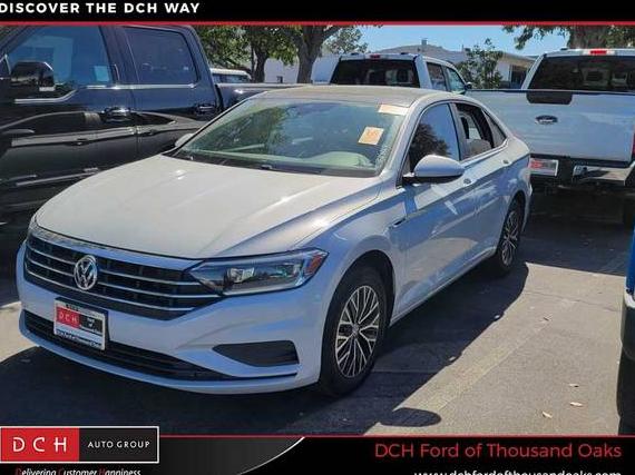 VOLKSWAGEN JETTA 2019 3VWE57BUXKM038073 image