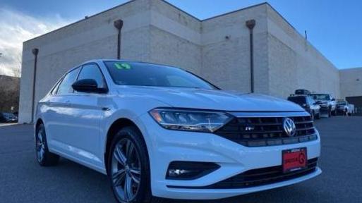 VOLKSWAGEN JETTA 2019 3VWCB7BU6KM210275 image