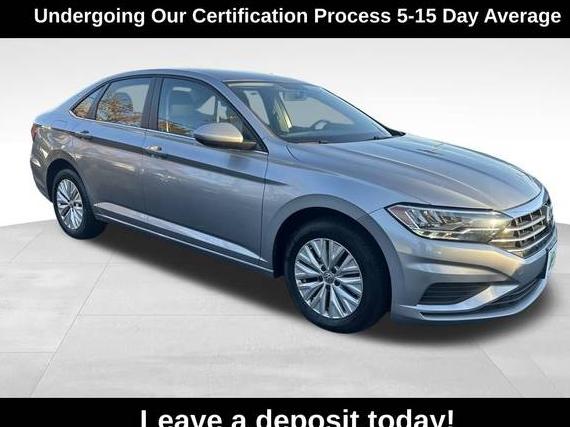 VOLKSWAGEN JETTA 2019 3VWC57BU8KM250171 image VOLKSWAGEN JETTA 2019 3VWC57BU8KM250171 image