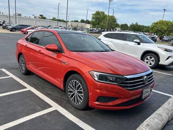 VOLKSWAGEN JETTA 2019 3VWE57BU6KM056568 image