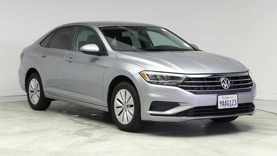 VOLKSWAGEN JETTA 2019 3VWCB7BU1KM208837 image