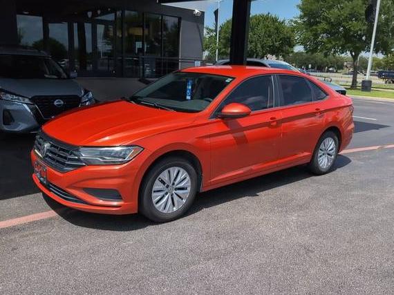 VOLKSWAGEN JETTA 2019 3VWCB7BU4KM216561 image