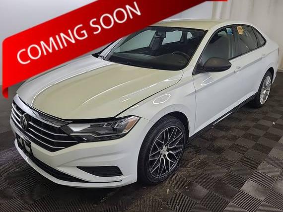 VOLKSWAGEN JETTA 2019 3VWN57BU0KM237973 image