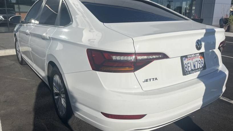 VOLKSWAGEN JETTA 2019 3VWC57BU8KM040525 image