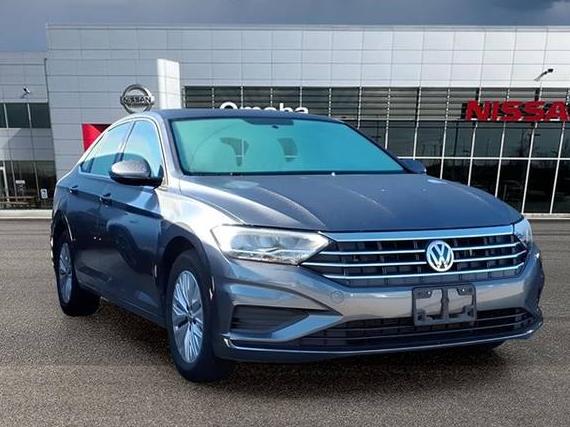 VOLKSWAGEN JETTA 2019 3VWN57BU2KM109816 image