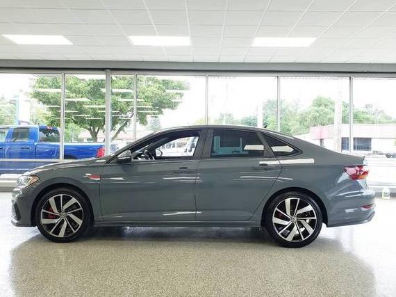 VOLKSWAGEN JETTA 2019 3VW5T7BU6KM166753 image