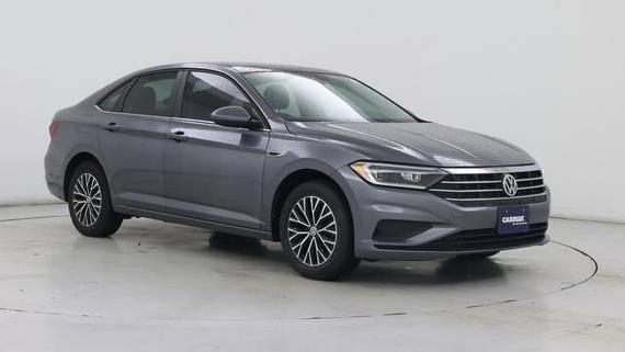VOLKSWAGEN JETTA 2019 3VWE57BU4KM268272 image