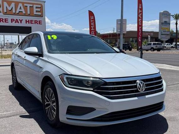 VOLKSWAGEN JETTA 2019 3VWE57BU6KM114341 image