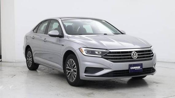 VOLKSWAGEN JETTA 2019 3VWE57BU7KM182390 image