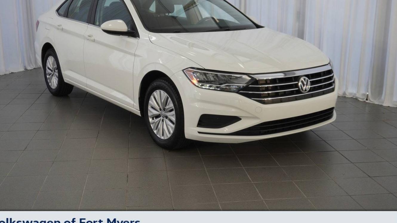 VOLKSWAGEN JETTA 2019 3VWCB7BU8KM175643 image