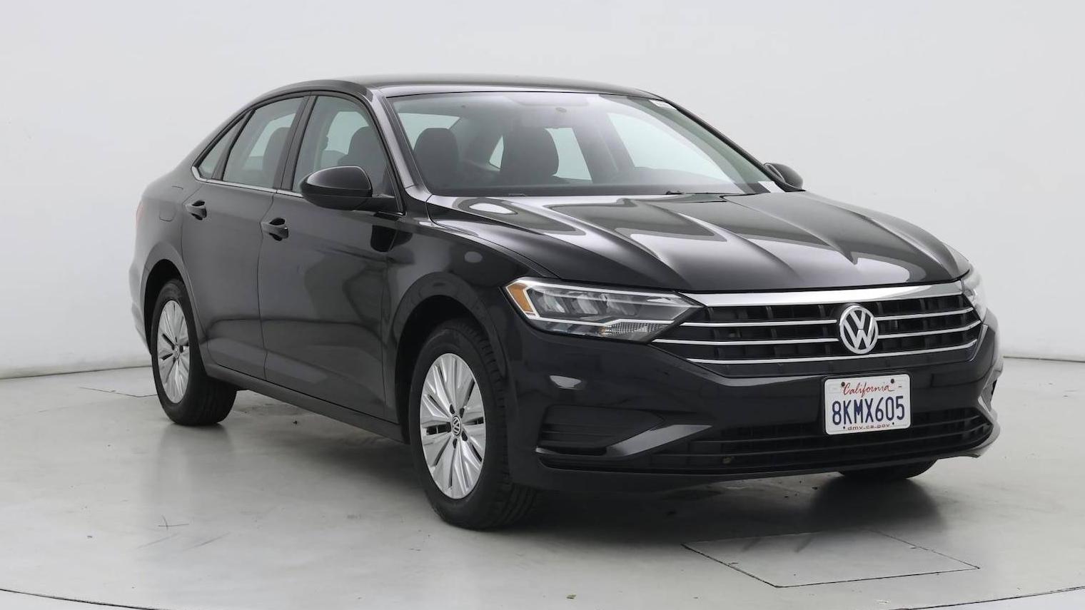 VOLKSWAGEN JETTA 2019 3VWC57BUXKM145101 image