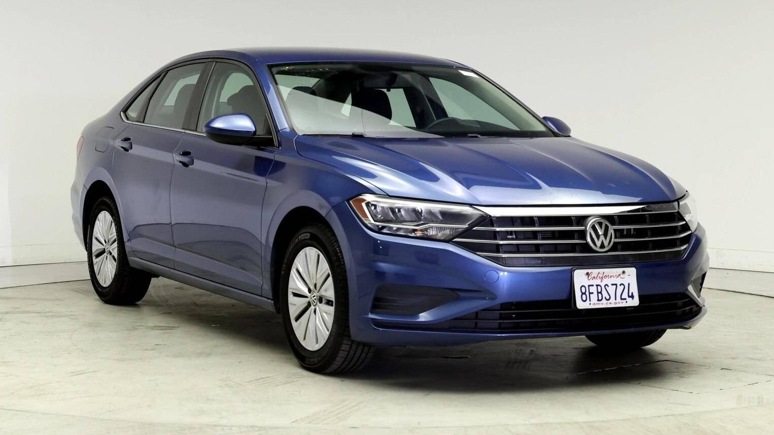 VOLKSWAGEN JETTA 2019 3VWC57BU4KM051201 image