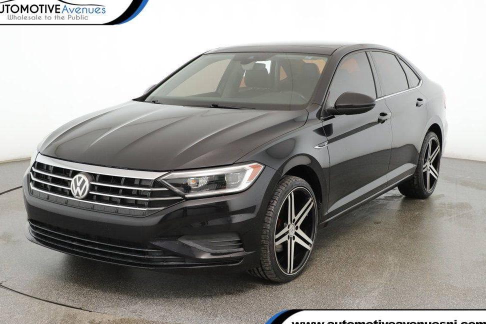 VOLKSWAGEN JETTA 2019 3VWE57BU0KM040267 image