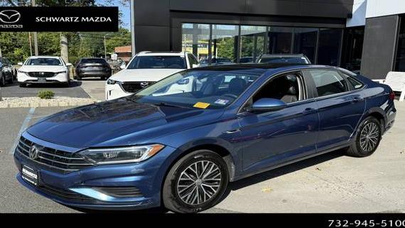 VOLKSWAGEN JETTA 2019 3VWE57BU0KM247600 image