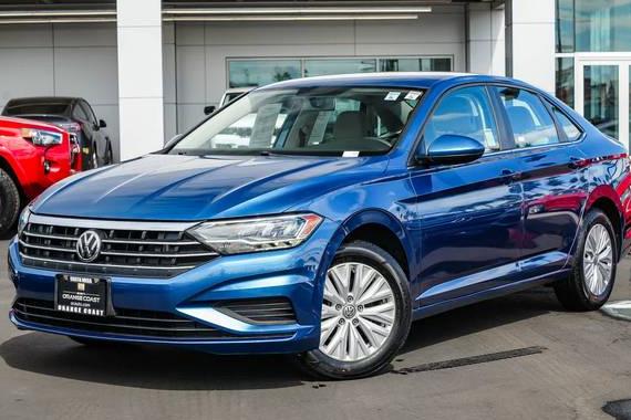 VOLKSWAGEN JETTA 2019 3VWC57BU3KM037550 image VOLKSWAGEN JETTA 2019 3VWC57BU3KM037550 image
