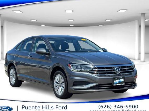 VOLKSWAGEN JETTA 2019 3VWC57BU1KM058056 image