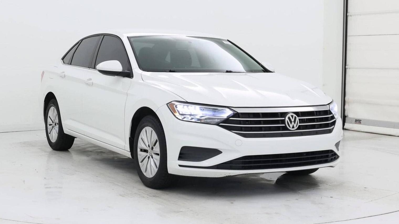 VOLKSWAGEN JETTA 2019 3VWC57BU1KM027759 image