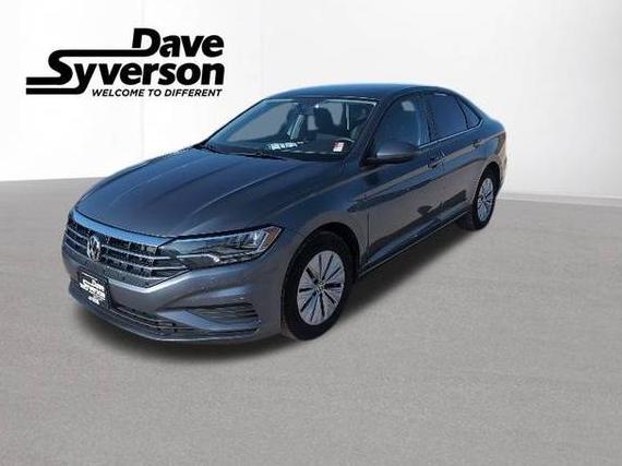 VOLKSWAGEN JETTA 2019 3VWN57BU6KM007550 image VOLKSWAGEN JETTA 2019 3VWN57BU6KM007550 image