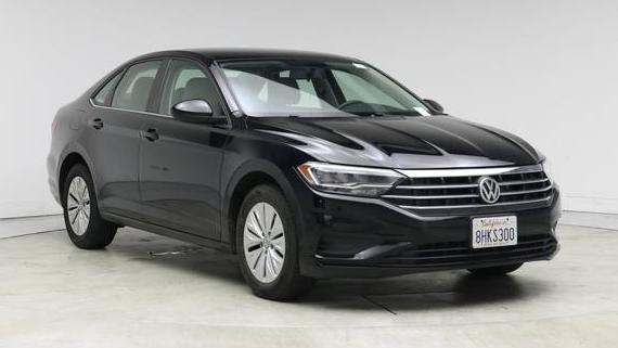 VOLKSWAGEN JETTA 2019 3VWC57BU1KM071924 image