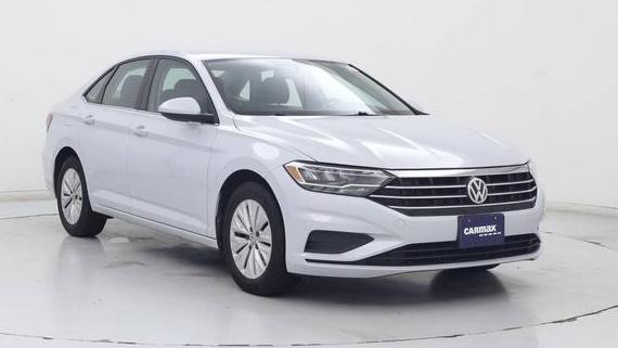 VOLKSWAGEN JETTA 2019 3VWC57BU3KM106463 image VOLKSWAGEN JETTA 2019 3VWC57BU3KM106463 image