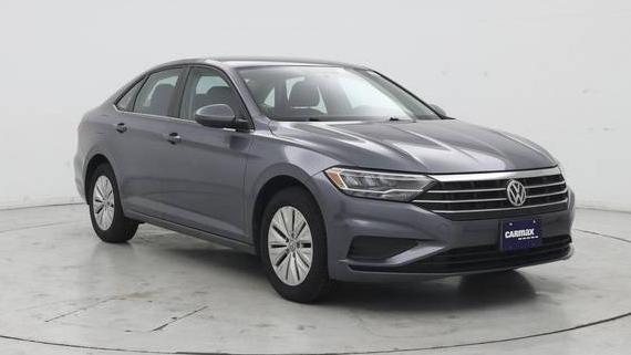 VOLKSWAGEN JETTA 2019 3VWN57BU9KM090360 image VOLKSWAGEN JETTA 2019 3VWN57BU9KM090360 image
