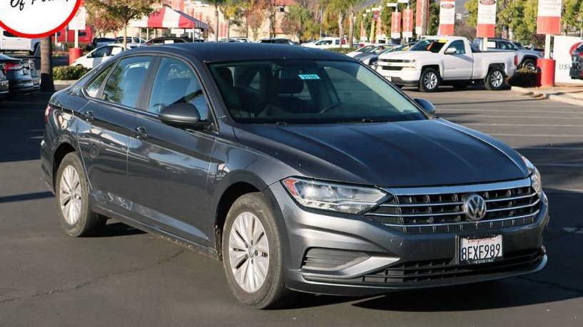 VOLKSWAGEN JETTA 2019 3VWN57BU2KM004015 image