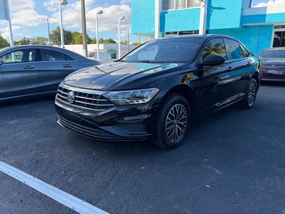 VOLKSWAGEN JETTA 2019 3VWCB7BU2KM213061 image VOLKSWAGEN JETTA 2019 3VWCB7BU2KM213061 image