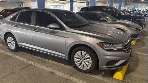 VOLKSWAGEN JETTA 2019 3VWCB7BU2KM182328 image