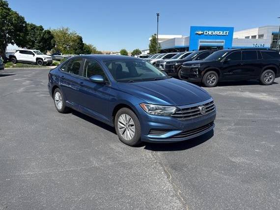 VOLKSWAGEN JETTA 2019 3VWC57BU4KM064188 image