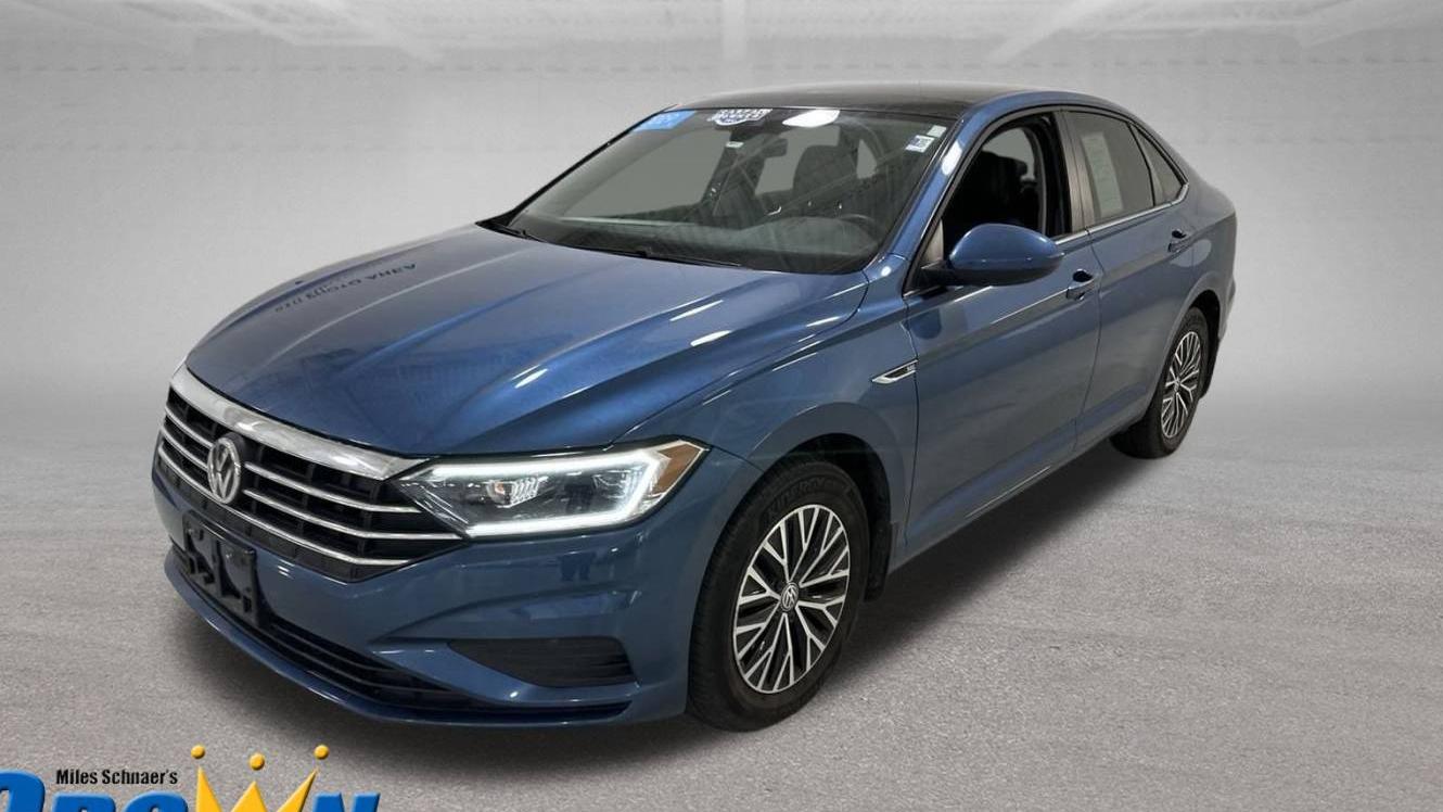 VOLKSWAGEN JETTA 2019 3VWE57BU5KM107395 image