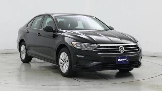 VOLKSWAGEN JETTA 2019 3VWC57BU1KM253025 image