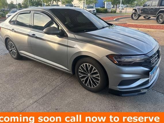 VOLKSWAGEN JETTA 2019 3VWCB7BU6KM207103 image