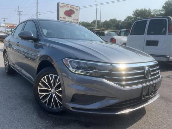 VOLKSWAGEN JETTA 2019 3VWC57BU0KM243540 image