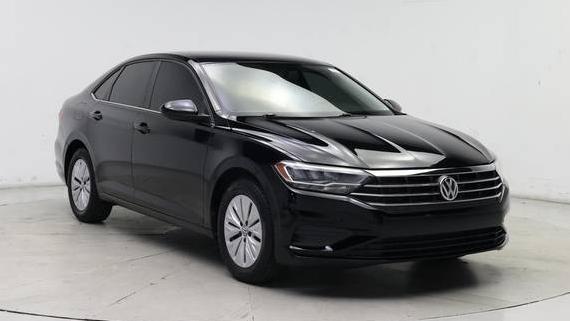 VOLKSWAGEN JETTA 2019 3VWN57BU1KM008637 image