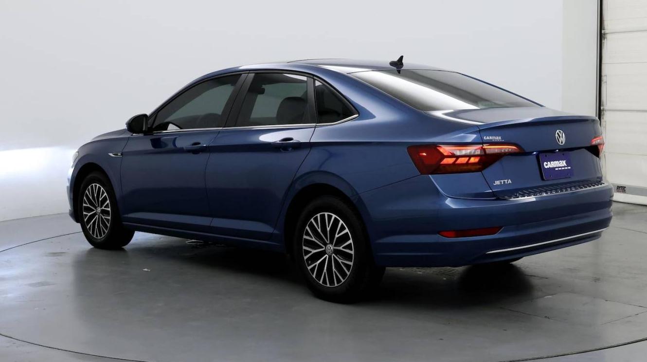 VOLKSWAGEN JETTA 2019 3VWE57BU2KM109394 image