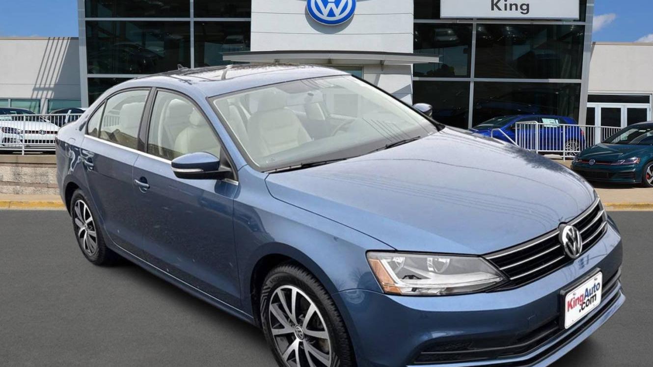 VOLKSWAGEN JETTA 2018 3VWDB7AJ7JM262900 image