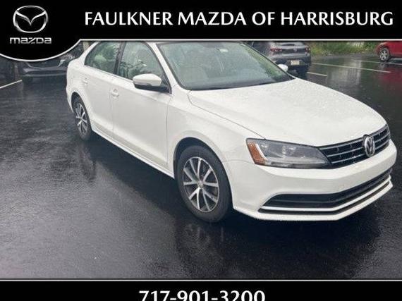 VOLKSWAGEN JETTA 2018 3VWDB7AJ3JM252445 image