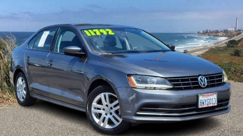 VOLKSWAGEN JETTA 2018 3VW2B7AJ8JM260936 image