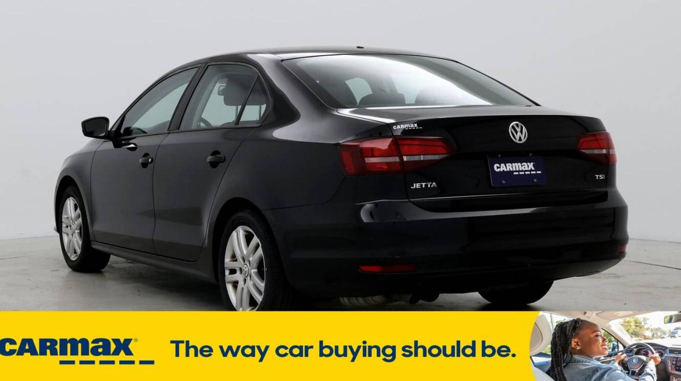 VOLKSWAGEN JETTA 2018 3VW2B7AJXJM249825 image