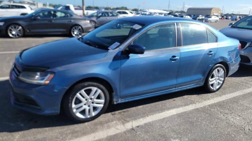 VOLKSWAGEN JETTA 2018 3VW2B7AJ4JM217033 image