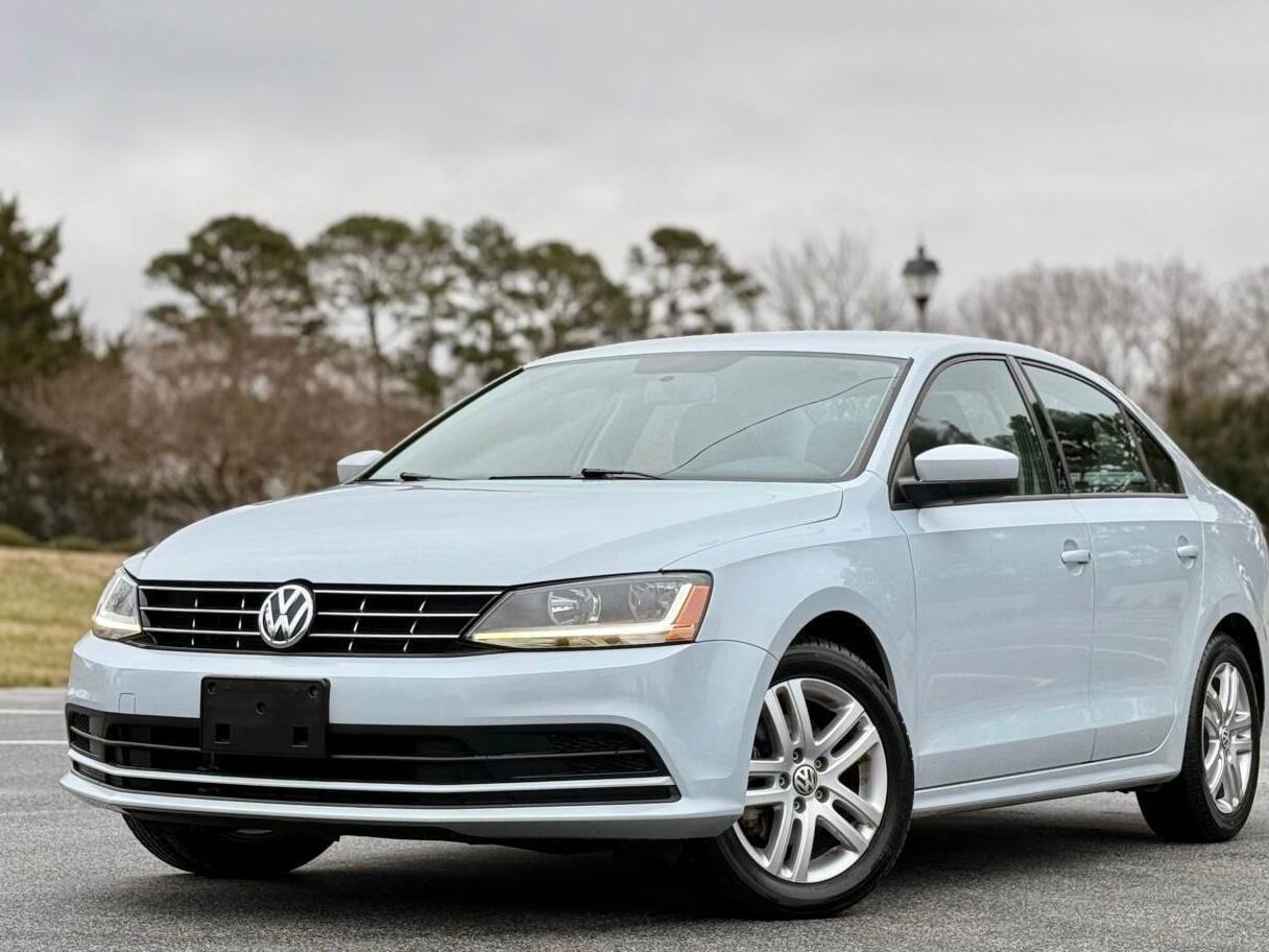 VOLKSWAGEN JETTA 2018 3VW2B7AJ6JM260353 image